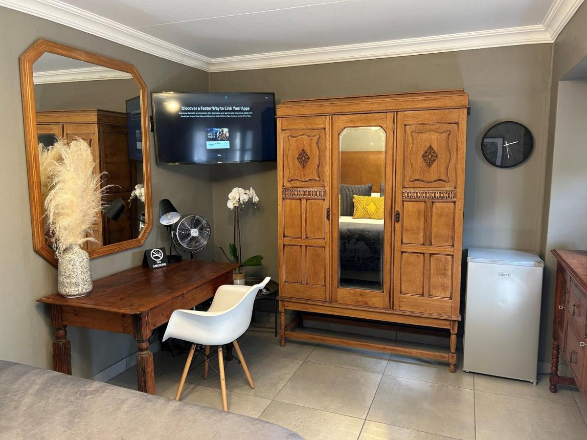 Battiss Guest House Pretoria-Noord Eksteriør billede